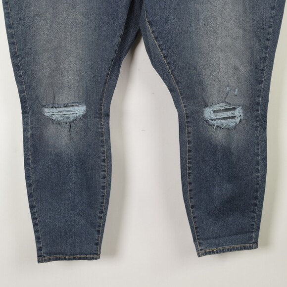 NWT Levi's Simply Stretch Distressed Mid Rise Super Skinny size 26S - Picture 8 of 9